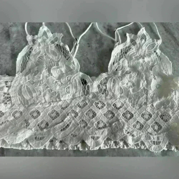 Free People Adell Bralette crochet lace cropped perfect - Picture 9 of 15